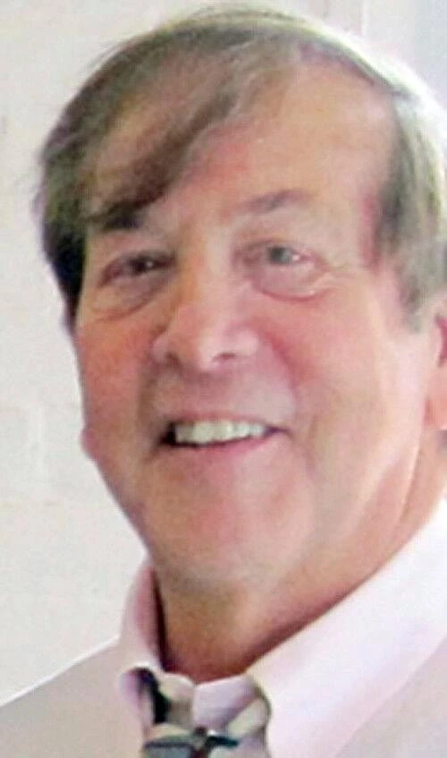 Portrait of Ira Lapidus, DMD